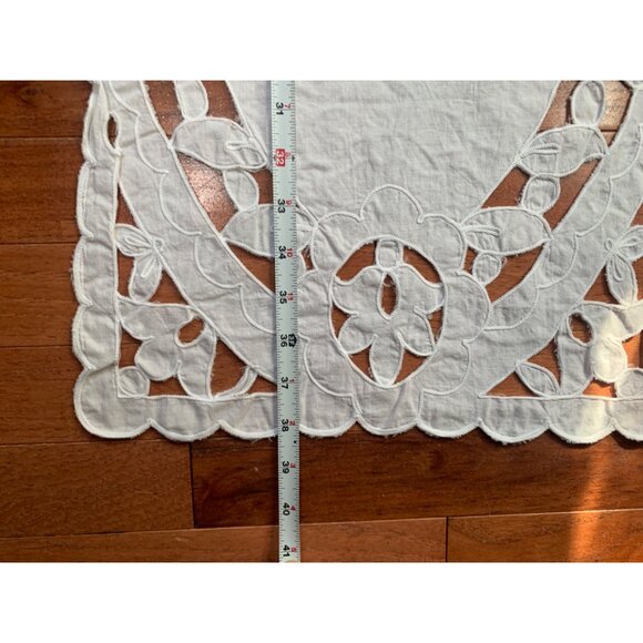 Handcrafted White Lace Table Runner Floral Cutout Pattern Home Decor 38x14 - Picture 7 of 10